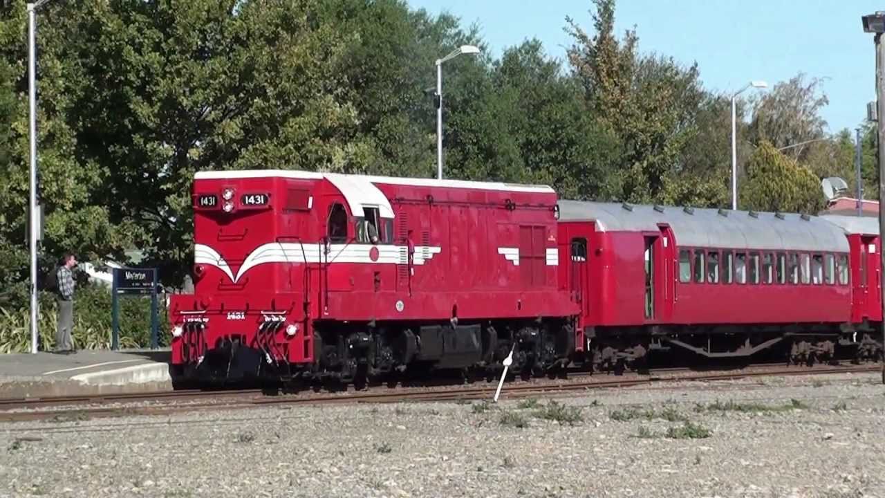 Tararua Scenic Daylight train with Da loco, Wairarapa NZ part 2