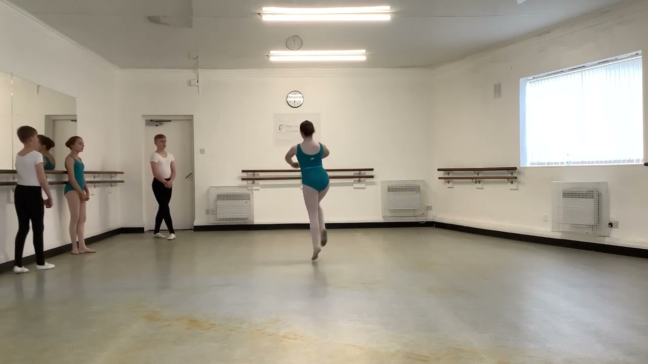 RAD Grade 4 - Turns