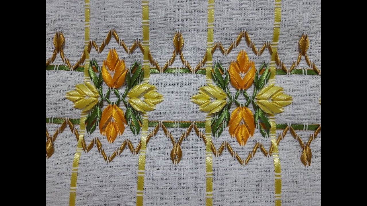 Florzinhas em vagonite de fitas modelo 154