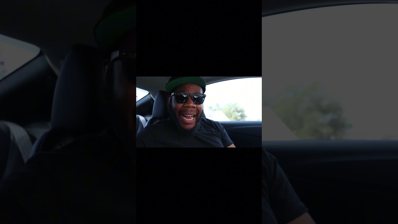 Избегайте отвлечения внимания за рулем #автомобиль #разговорывмашине