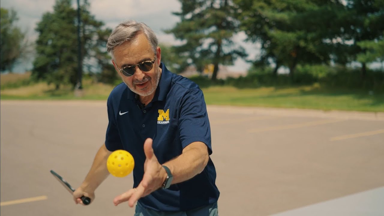Добро пожаловать и наилучшие пожелания на осенний семестр 2024 года в UM-Dearborn!