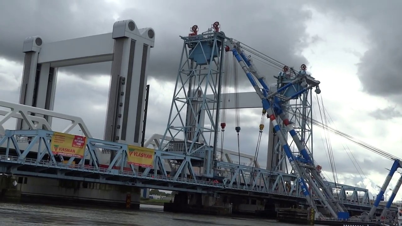 Sloop oude Botlekbrug 08-10-2017