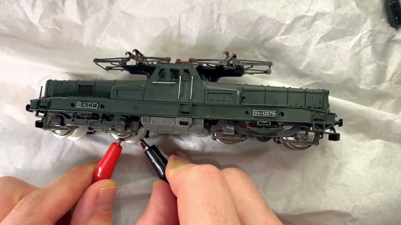 JOUEF HO/00 Scale/Gauge S.N.C.F. BB-12079 crocodile/fer a repasser repair & run on pinboard layout
