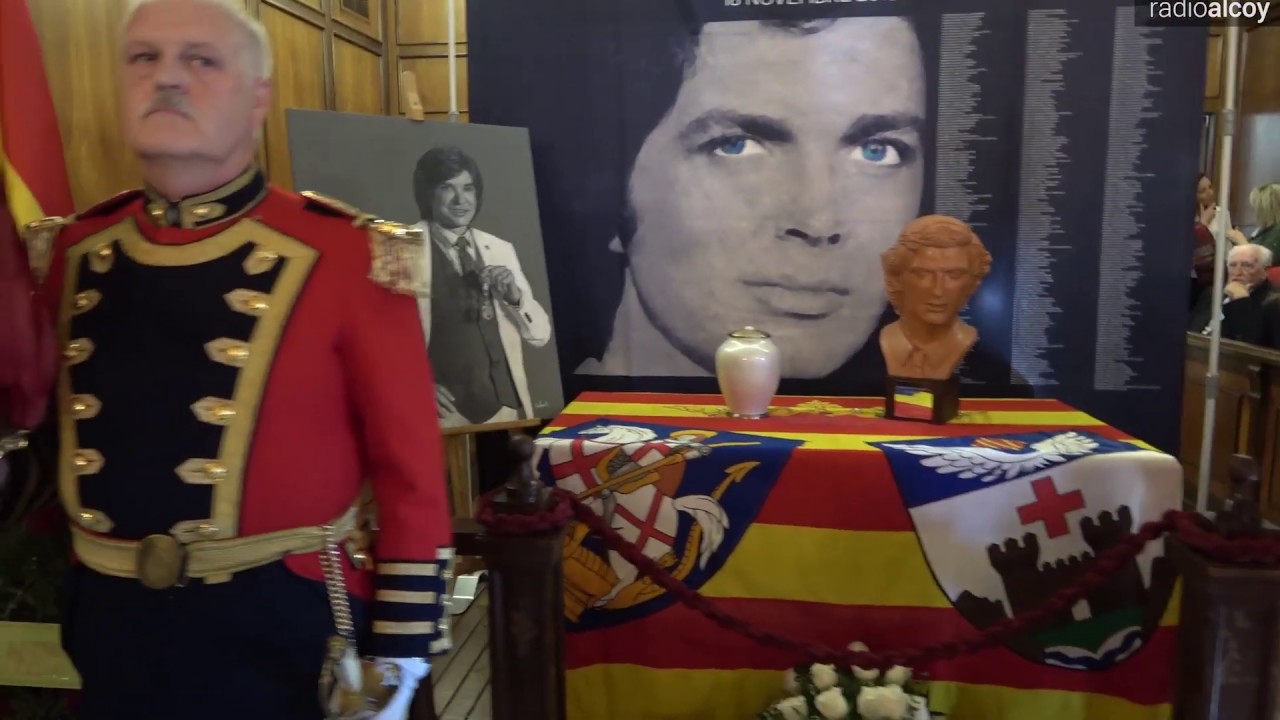 Camilo Sesto, despedida en Alcoy y declaraciones de su hijo Camilo Blanes