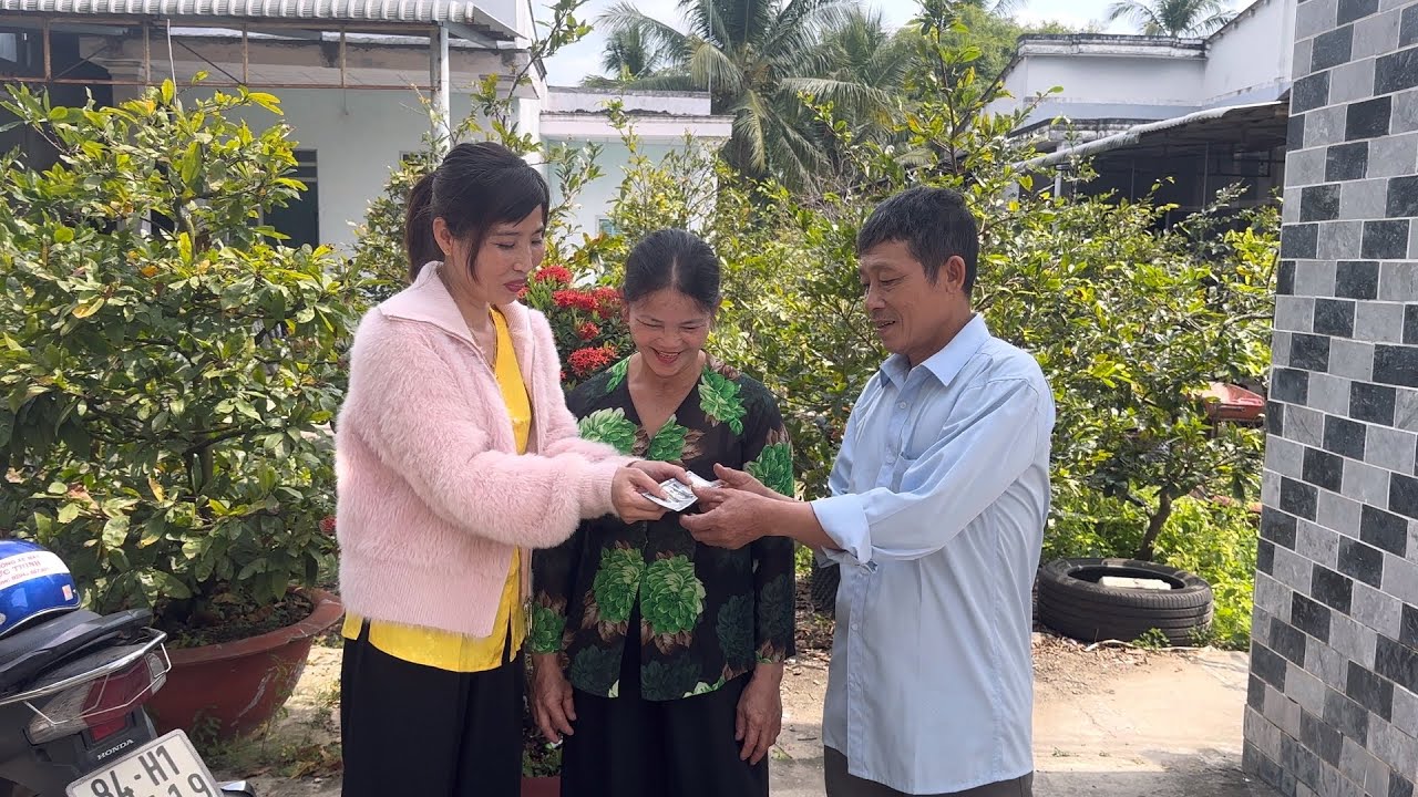 Mẹ Út(Ở Mỹ)Gỡi Tặng Số Tiền Lớn Cho Anh Sáu-Và Câù Siêu Cho Anh Trận Mong Anh Sớm Được Siêu Thoát.