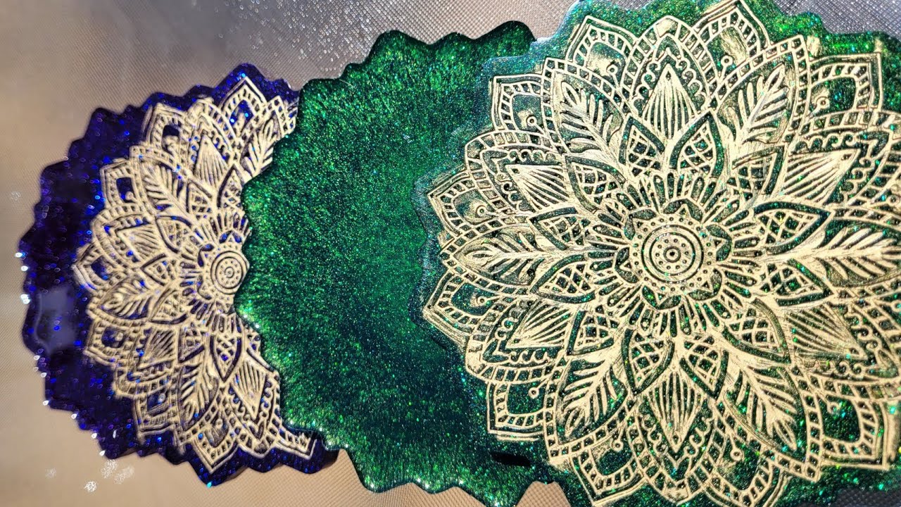 Использую новые формы для подставок под стакан Mandala Coaster с пастой и блестками @usherl250. В...