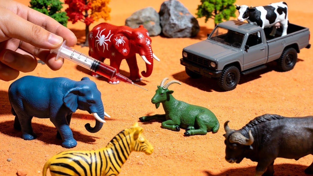 AMAZING Toy Animals Walking 🐄🐘 | Cow & Horse | WADIDAU‼️