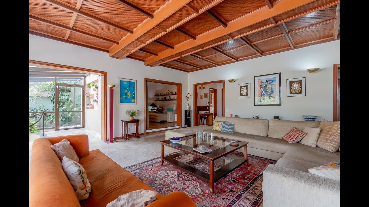 Vende casa, 4 suítes, 4 vagas, Piscina aquecida,  565 AU. m², Rua Traipu, 878, R$ 3.490.000,00
