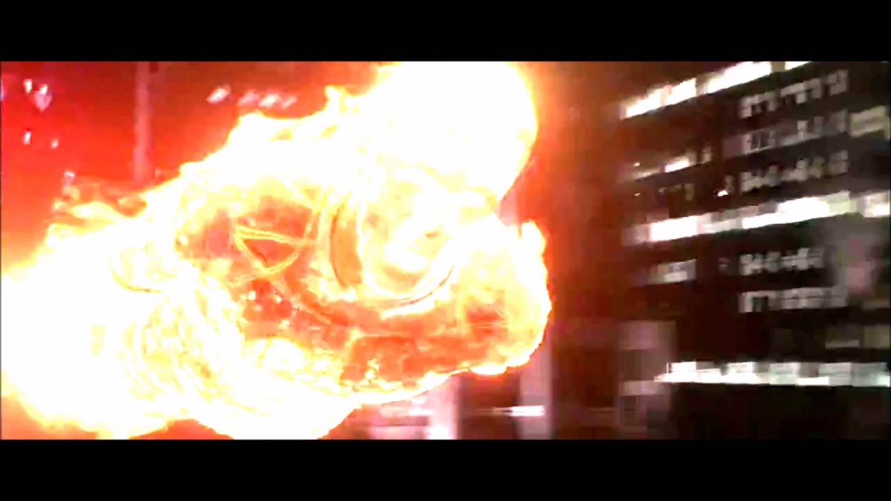 Fantastic Four / Johnny Storm / Hero