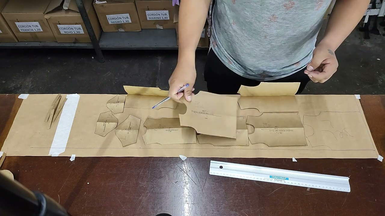 Técnicas para Tizar y Cortar Remeras en rollo Tubular