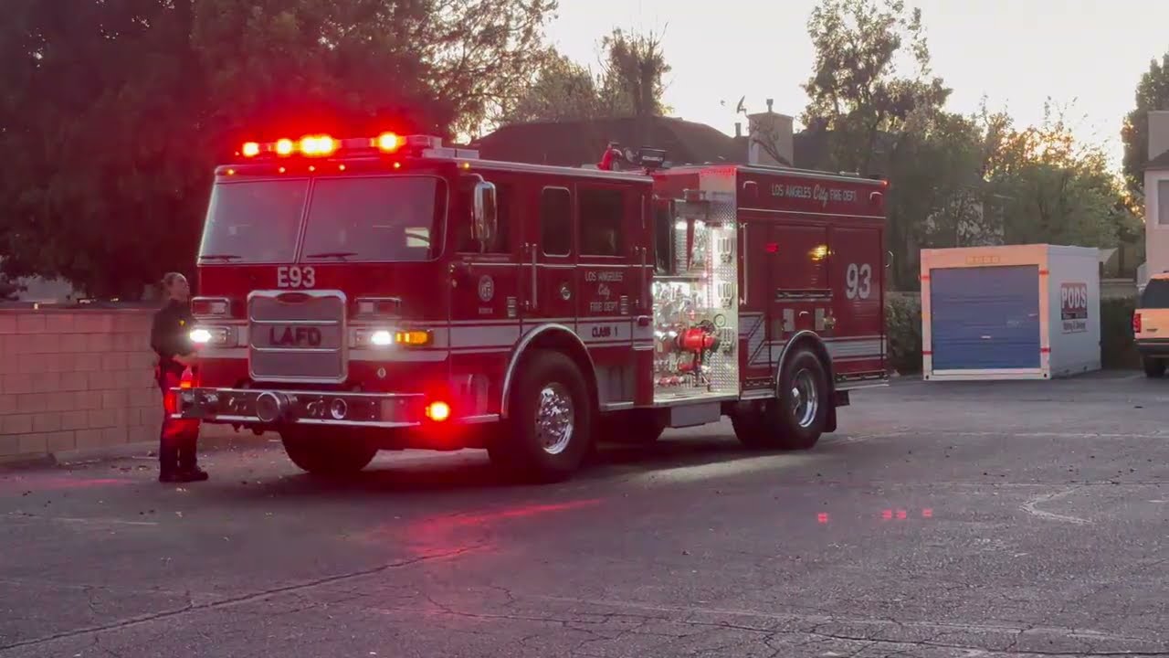LAFD | Engine 93, Rescue 83 (Reserve) | Medical Emergency