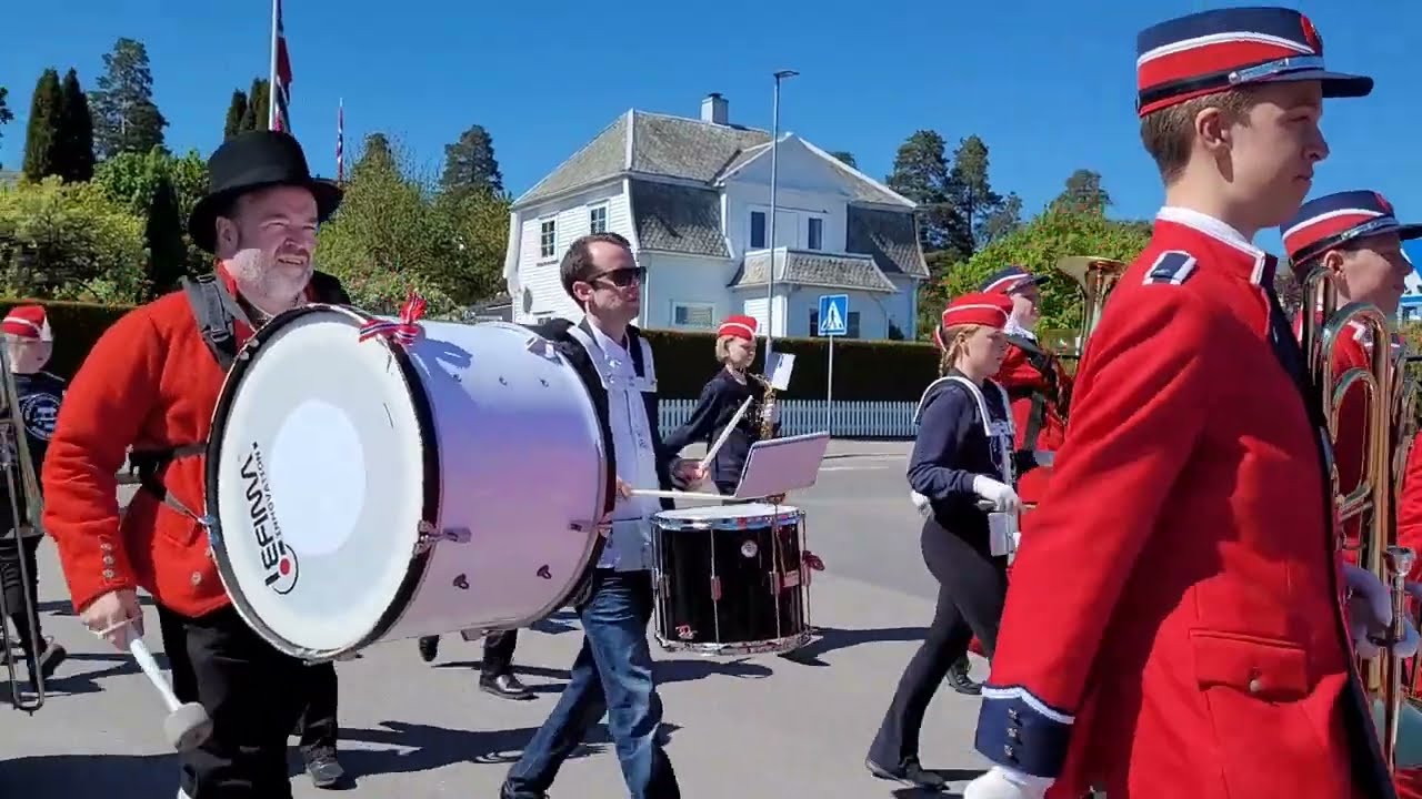 Volden og Ringshaug Skokekorps, 17. mai 2022 - Tolvsr&oslash;d