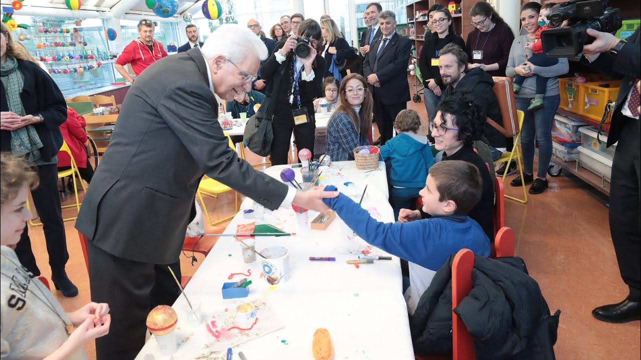 Mattarella visita l'Ospedale Pediatrico Meyer