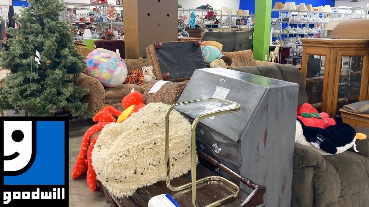 GOODWILL (3 DIFFERENT STORES) SHOP WITH ME FURNITURE CHRISTMAS DECOR SHOPPING STORE WALK THROUGH