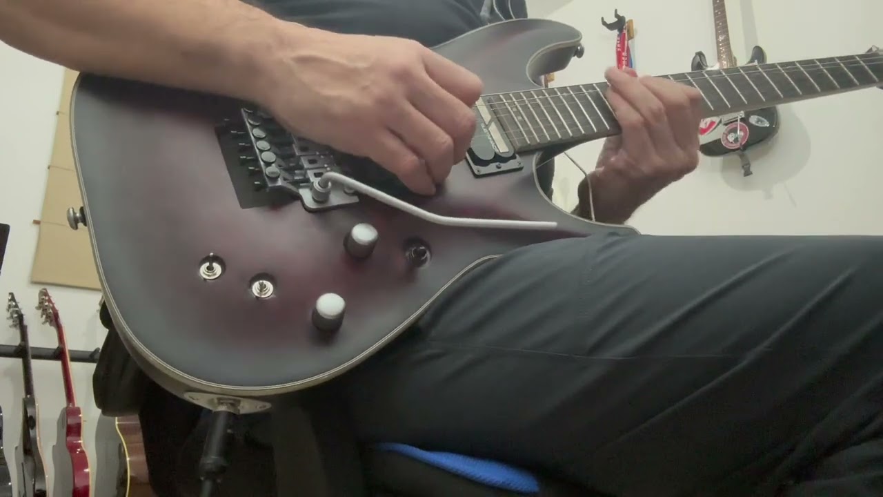 Muse -  Hysteria (Guitar cover)