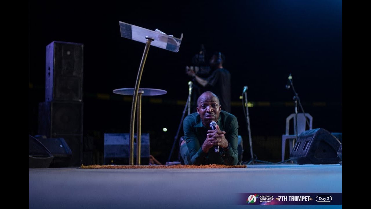 Dunsin Oyekan's DEEP SPIRITUAL WORSHIP at Abeokuta Believers Meeting -  7TH TRUMPET