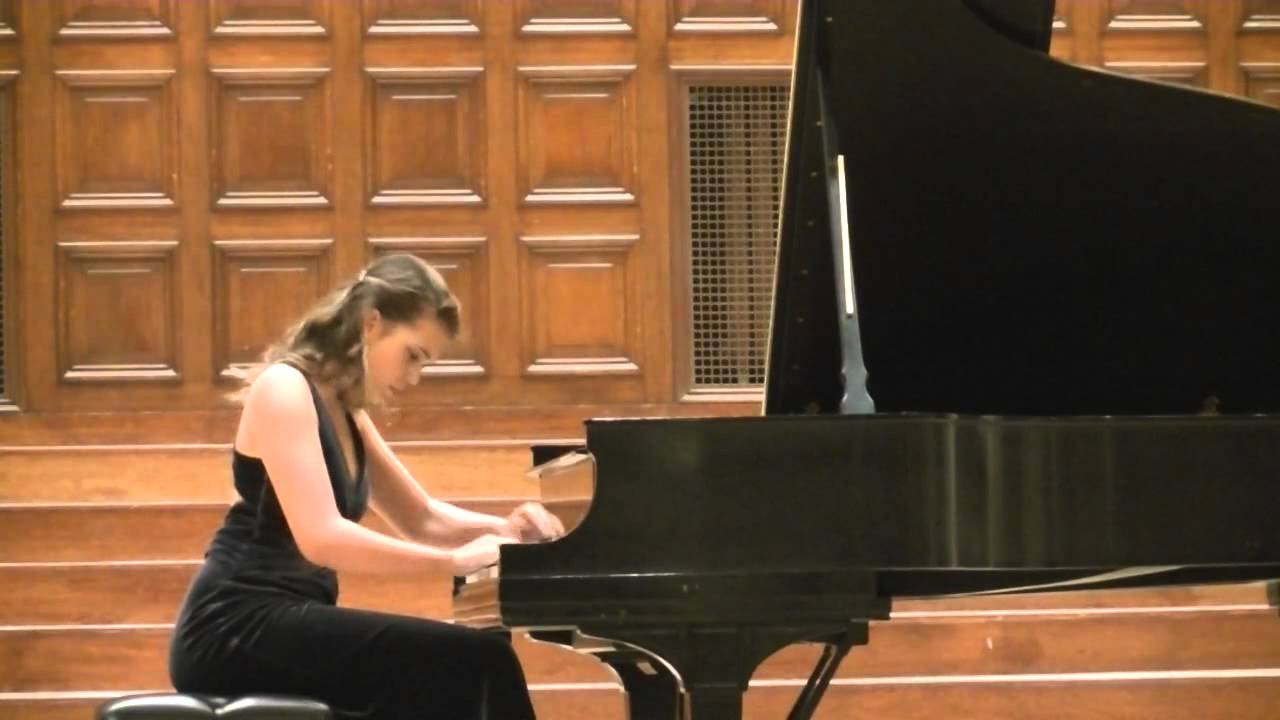 Aram Khachaturian: Toccata in E flat minor - Victoria Vasta (piano)