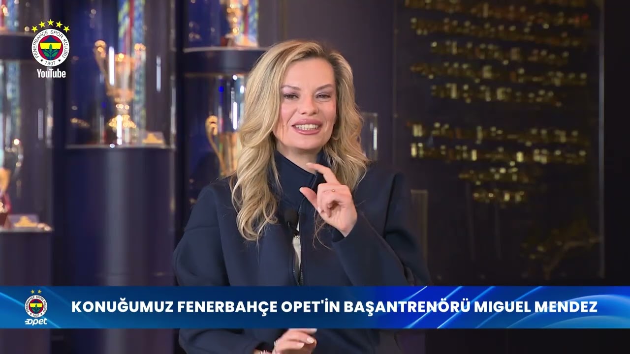 Fenerbahçe Opet'in Başantrenörü Miguel Mendez ile Potanın Kraliçeleri