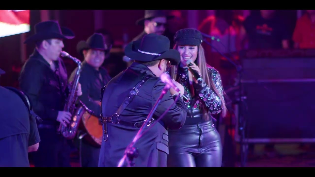 David Olivarez - La Morocha - “Qué el mundo ruede” - “ La güera Salomé“ - (Popurrí en vivo)