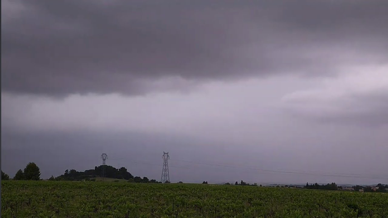 Premier orage de la soirée du 19 mai 2025 à Montady (34)