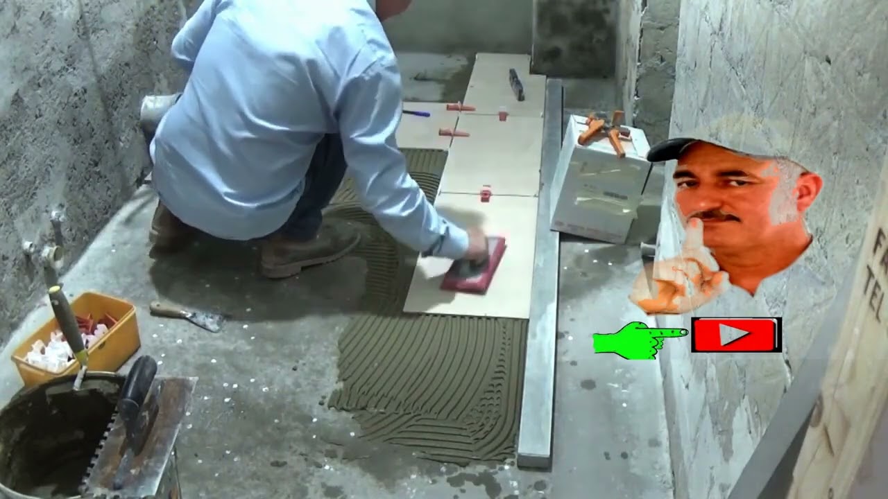 Comment poser du carrelage sol. Carrelage salle de bain. Pose carrelage décalé