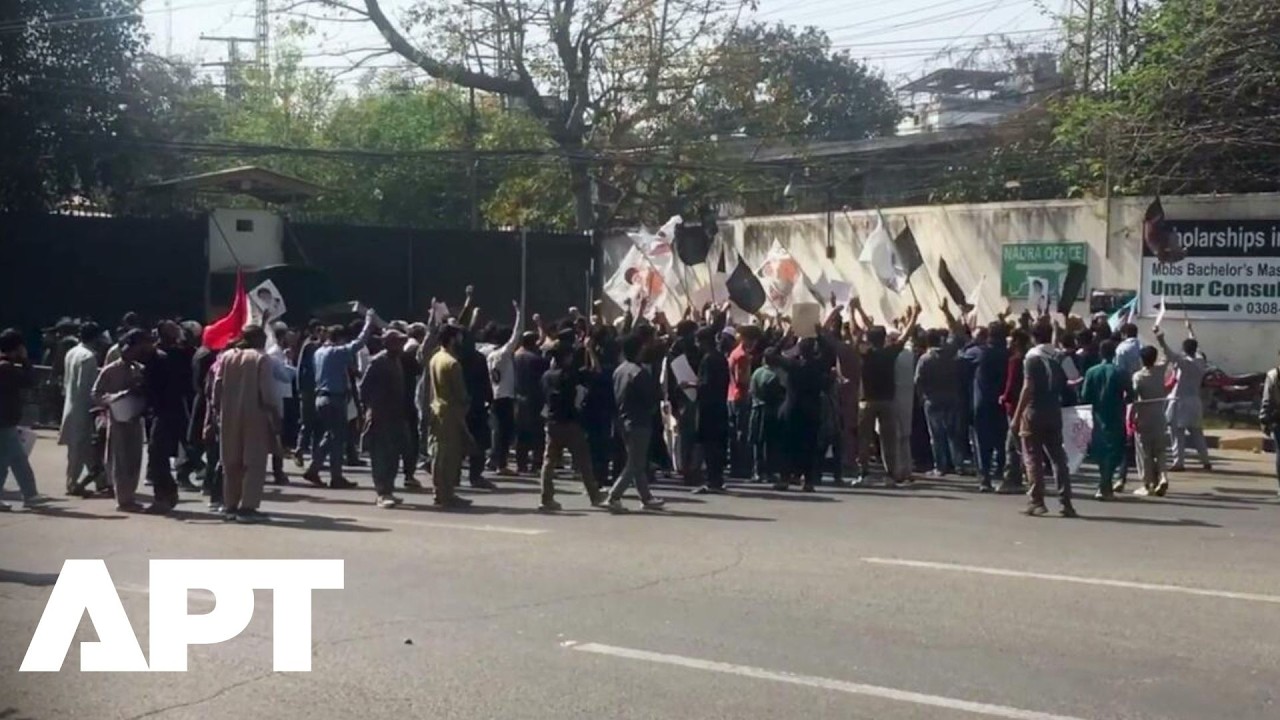 Rage On The Streets: Protesters Storm US Consulate In Lahore Over Khamenei's Killing | APT