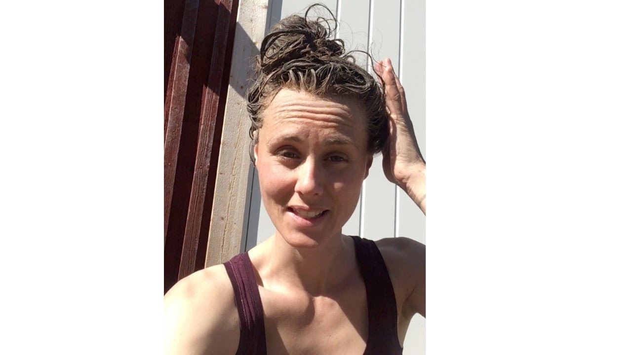 Washing my hair with RHASSOUL CLAY AND ICELANDIC SEAWEED &deg; Herbalist &deg; Natural