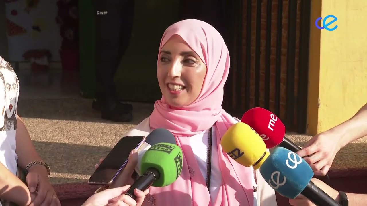 Fatima Hamed vota con el deseo de conseguir el mejor resultado posible en esta jornada electoral