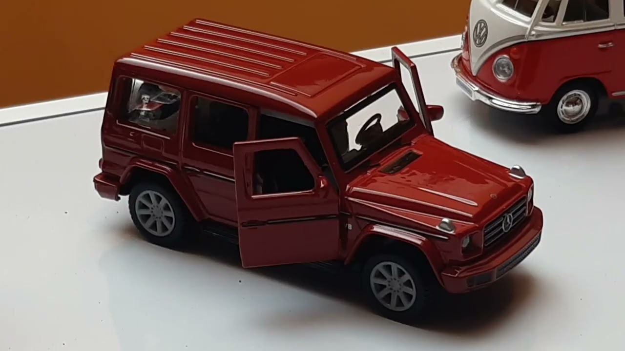 MINI Mercedes Benz G Class a escala 1:41 Maisto