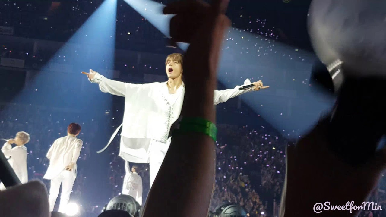 10/10/18 - I NEED YOU & RUN - BTS (London Day 2)