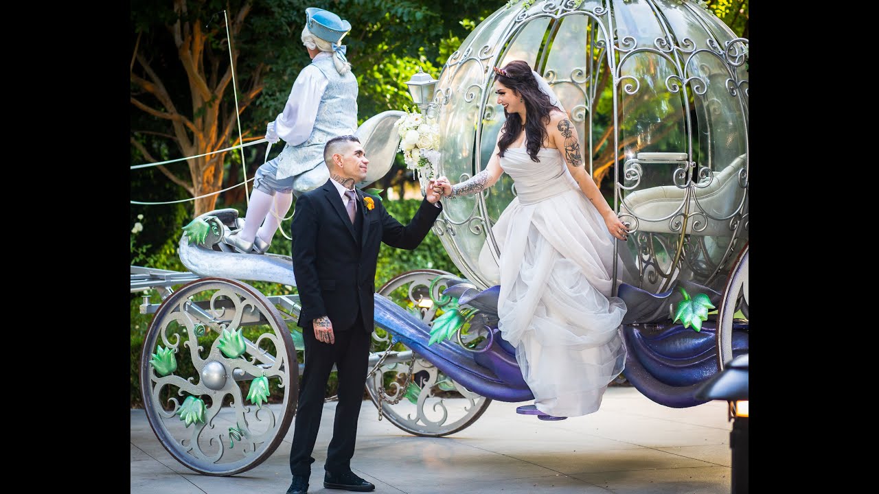 Disney Wedding at Disneyland Hotel | Fairytale Wedding with Cinderella Carriage
