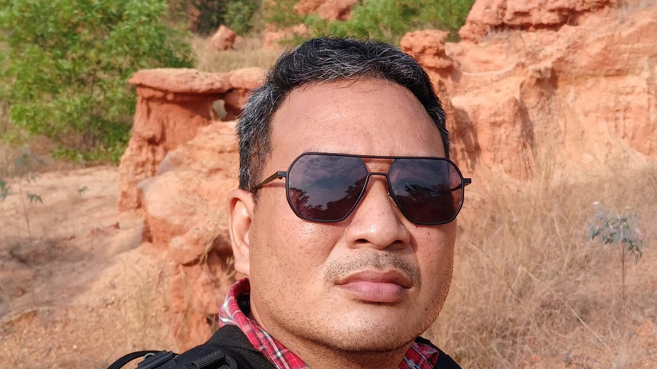บุก 