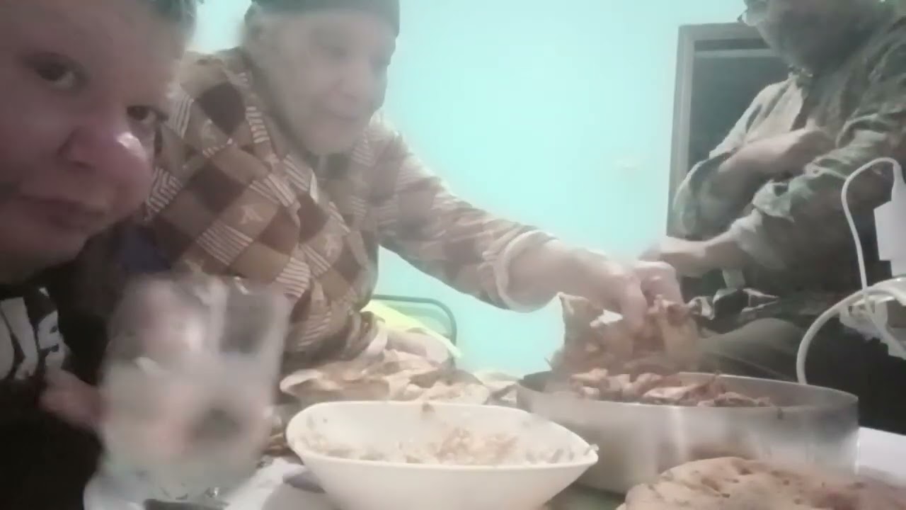 اكله. فراخ. ورزا.  👍👍🎄🌲🌲🌲🤣🤣🤣🤣🙏🙏🙏