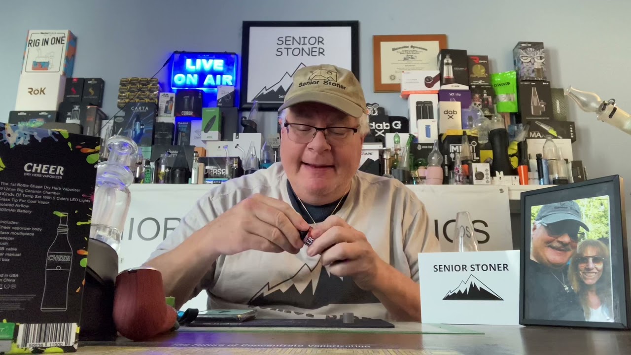 UNBOXING AND FIRST IMPRESSIONS OF THE IECIGBEST CHEER DRY HERB VAPORIZER PALM SIZED CUTE W BIG BOWL!