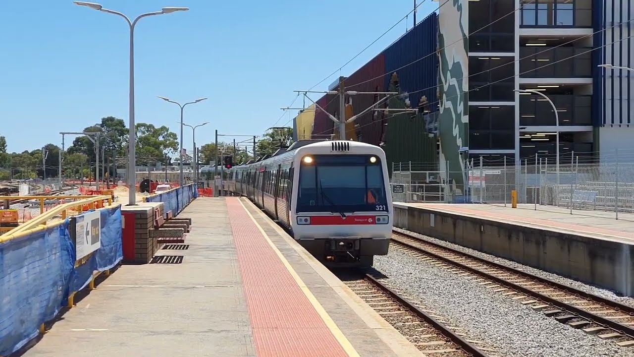 Transperth A-series 21/15 arriving at Midland