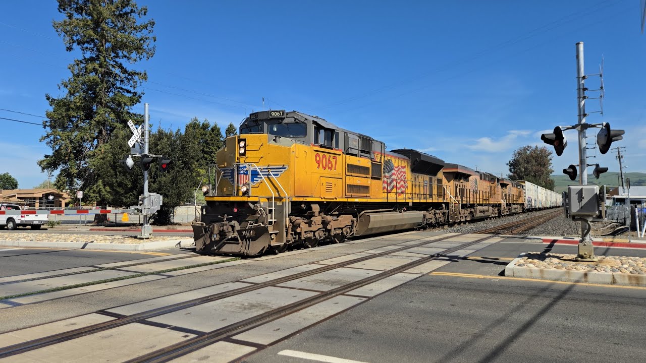 Union Pacific INPOA at Dusterberry Way Fremont, CA with UP #9067, #2525, #2520, and #6954