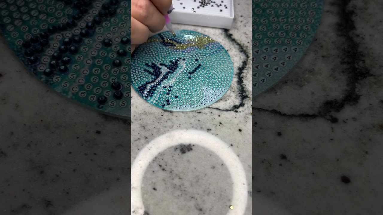 Diamond Art ASMR Part 1!  #diamondart #diamondartpainting #diamondartaddict #asmr #toethumbs