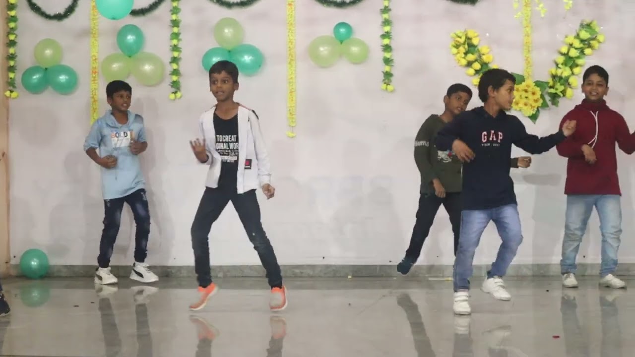 Fabulous Dance Performance By 3rd Standard Boys For Hey Akhil Song