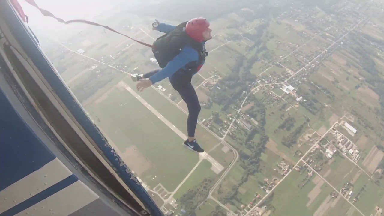 SKOKI SPADOCHRONOWE MASŁÓW FREE FALL AND STATIC LINE 1500M