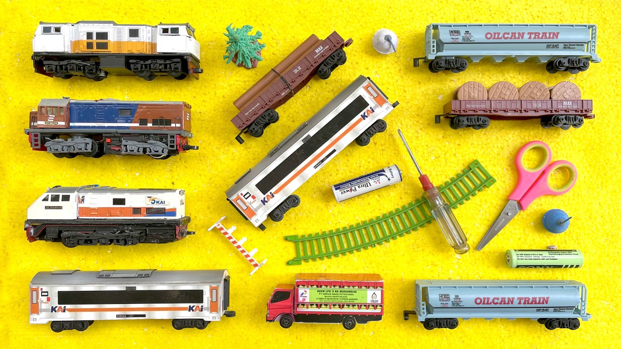 Unboxing Dan Merakit 3 Mainan Kereta Api CC201 Perumka, CC206, CC203 Gerbong SS, Gerbong Barang