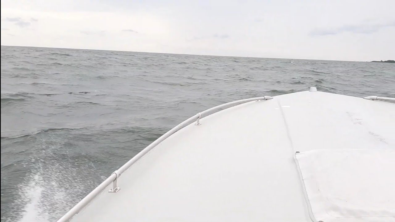 Four Winns Liberator Jumping HUGE Waves + Me Driving