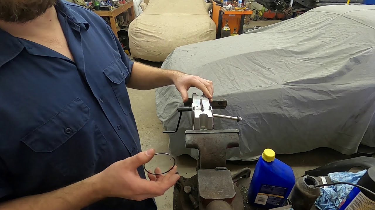 Prepping A 2 Stroke Piston And Ring For Installation Ski Doo 500