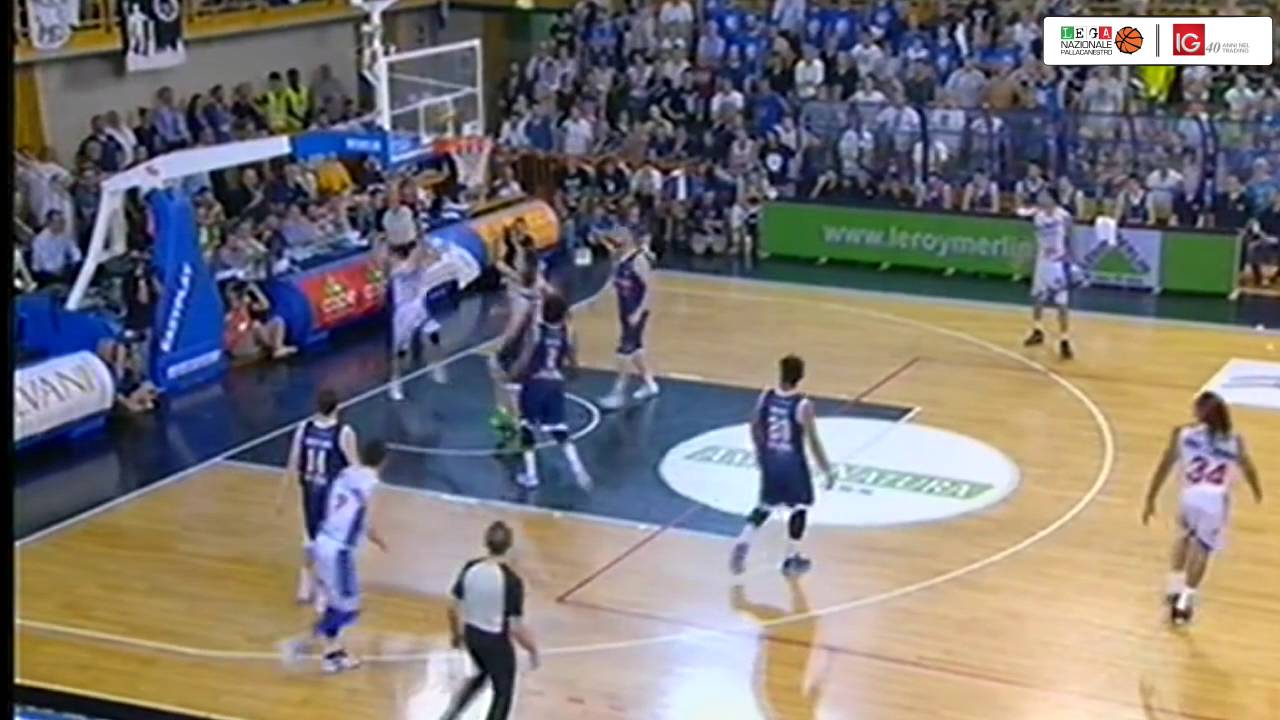 Finale, gara 5- Centrale del Latte Amica Natura Brescia 83 Eternedile Bologna 59
