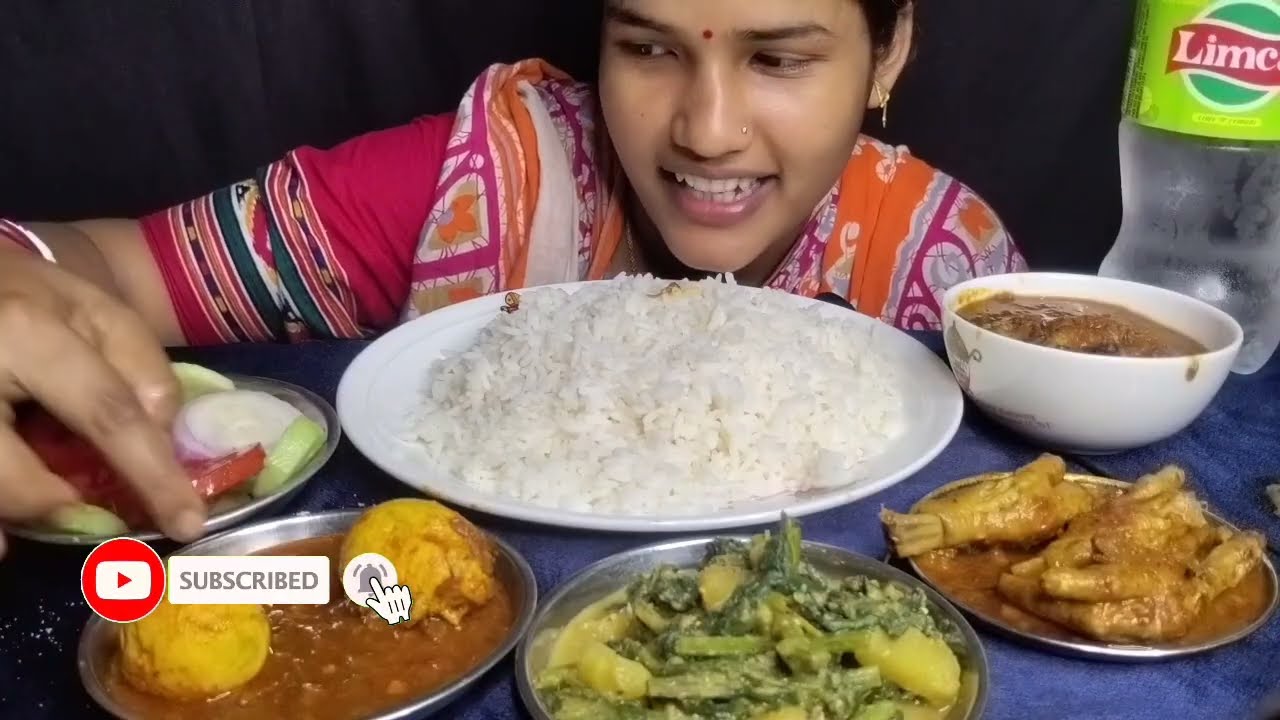 EATING SHOW SPICY SPICY CHICKEN SKIN CURRY AND SPICY CHICKEN LEG CURRY EGG CURRY GREEN SALAD 🥵