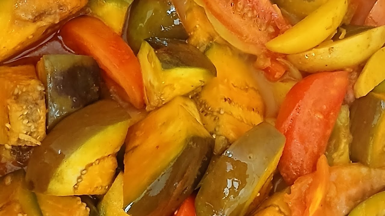 মজাদার বেগুন আলুও রুই মাছের তরকারি/ begun alu o rue macher torkakri
