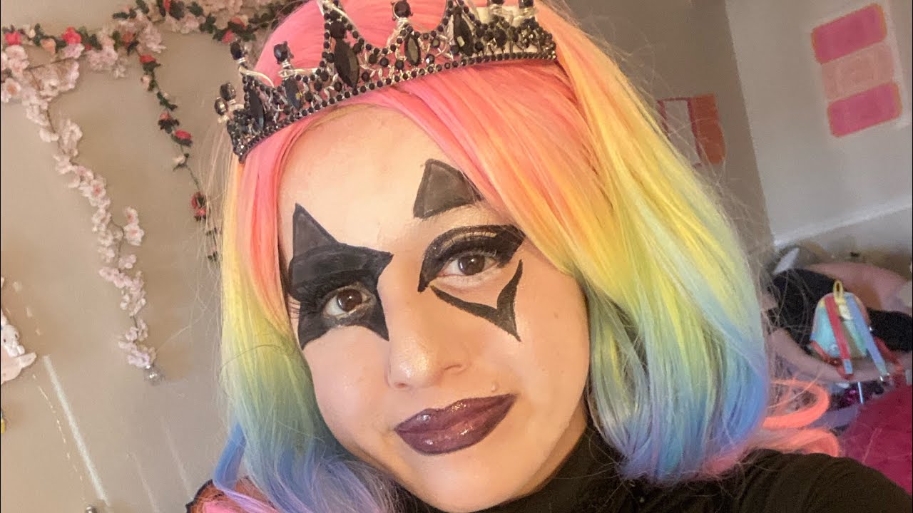 ASMR: goth clown makeup look