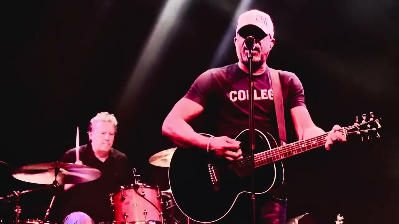 Howl Owl Howl “Let Her Cry” (Hootie & The Blowfish) 11/12/2025 Philadelphia Mike Mills REM 