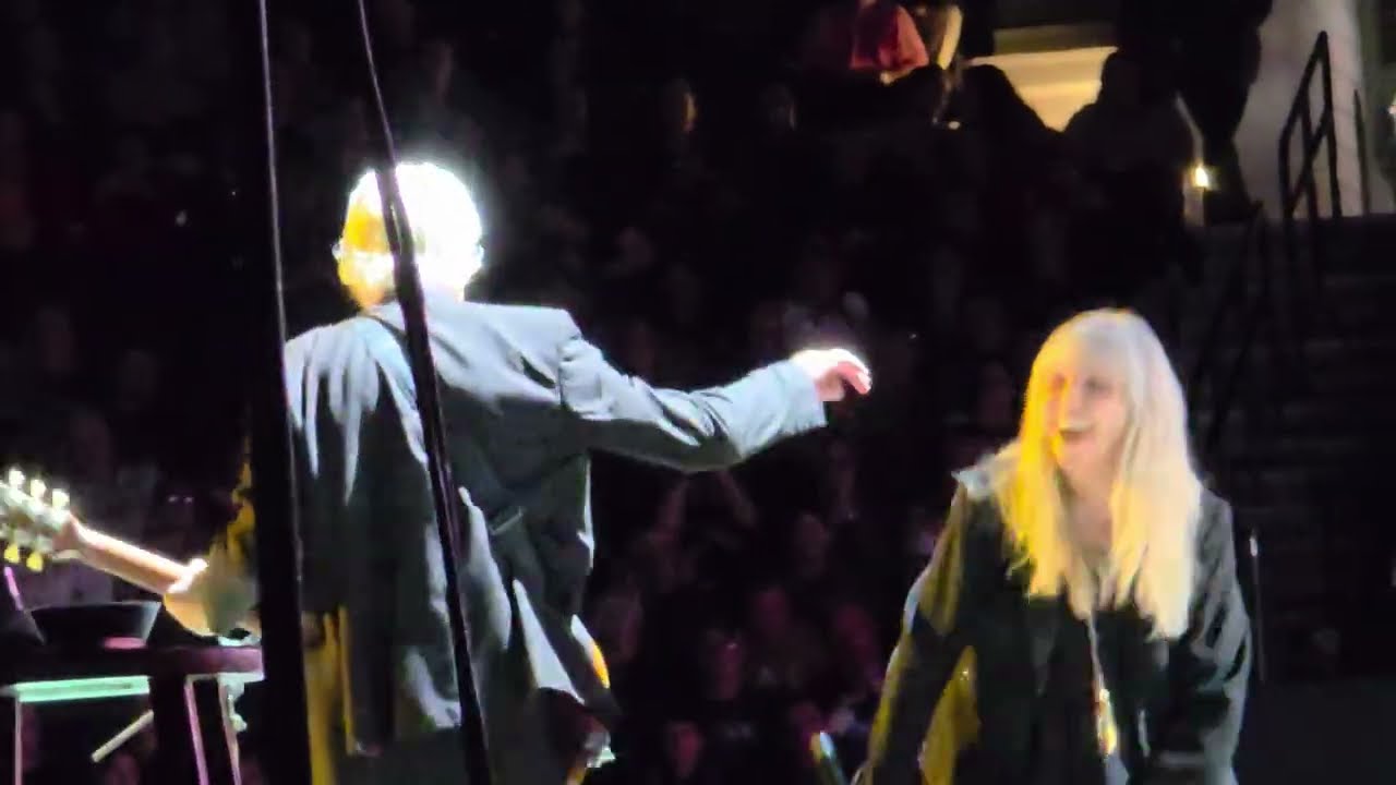 PAT BENATAR & NEIL GIRALDO - You Better Run (The Rascals cover) - Live Xfinity