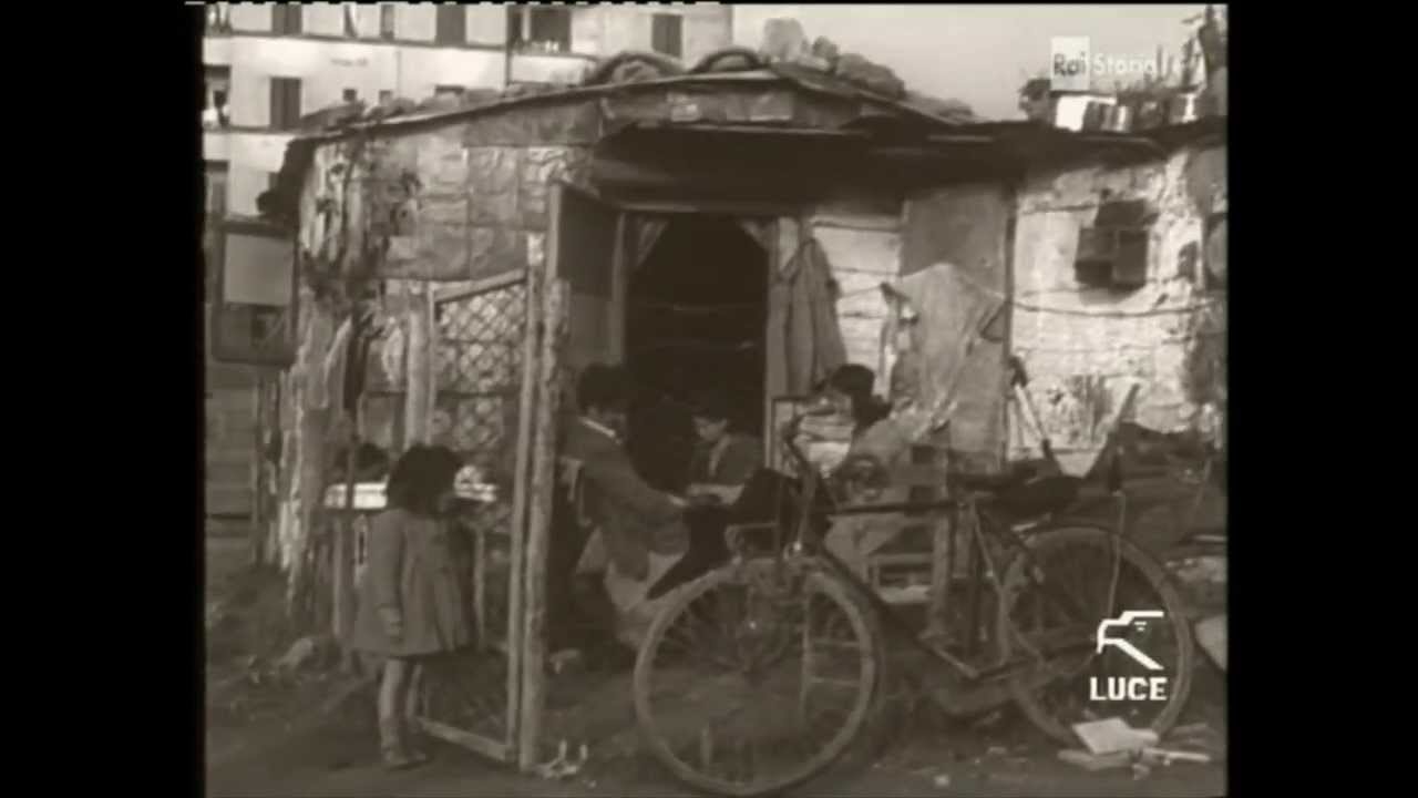 Roma- Baracche al Tiburtino anni cinquanta