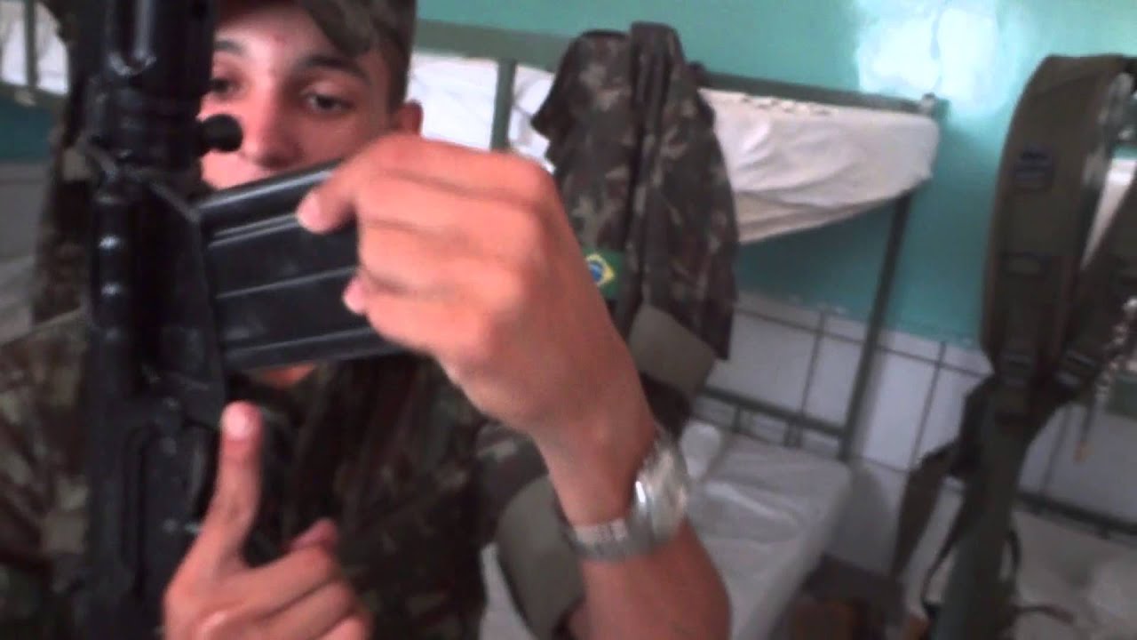 brincando no corpo da guarda !